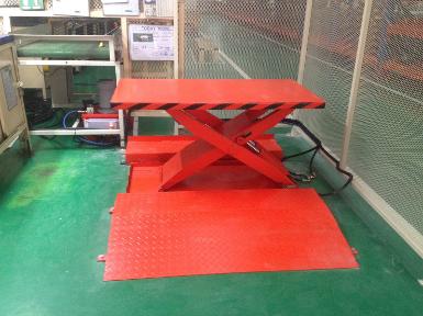 HYDRAULIC  LIFT TABLE (SUPER LOW     XXL10/07130701 SERIESSERIES